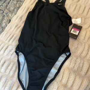 Nike Size 12/38 BlackOne Piece Swimsuit
